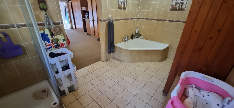 4 Bedroom Property for Sale in Elandsrand North West